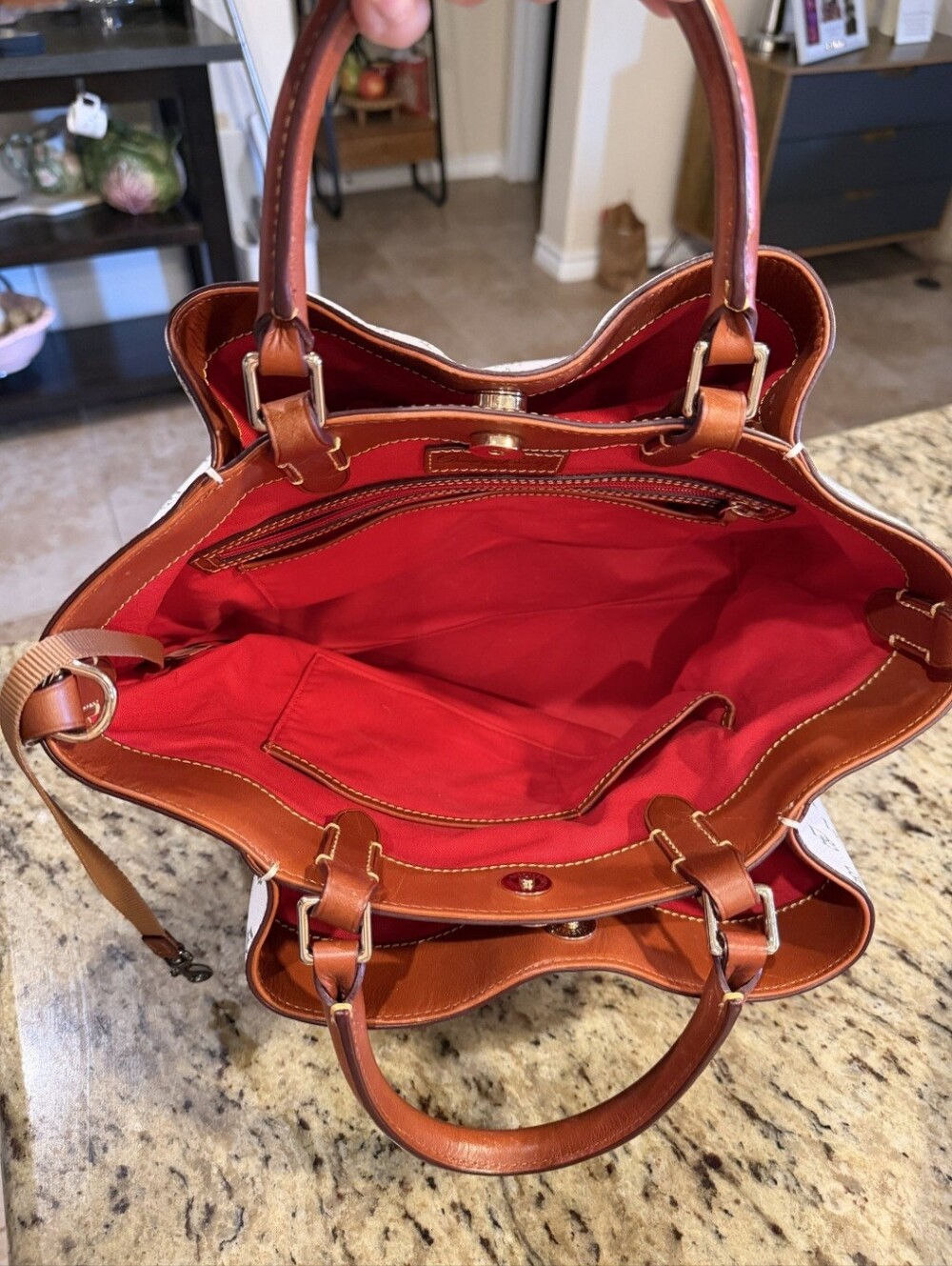 Dooney and Bourke Gretta Brenna Satchel/Crossbody Purse in Bone Color Size Large - Picture 4 of 6